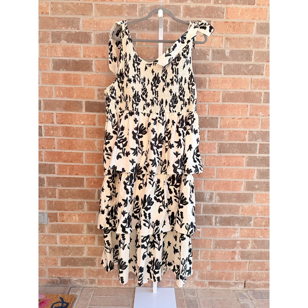 Skies are Blue Curvy Black/White Curvy Dress Size 3X - Picture 2 of 6